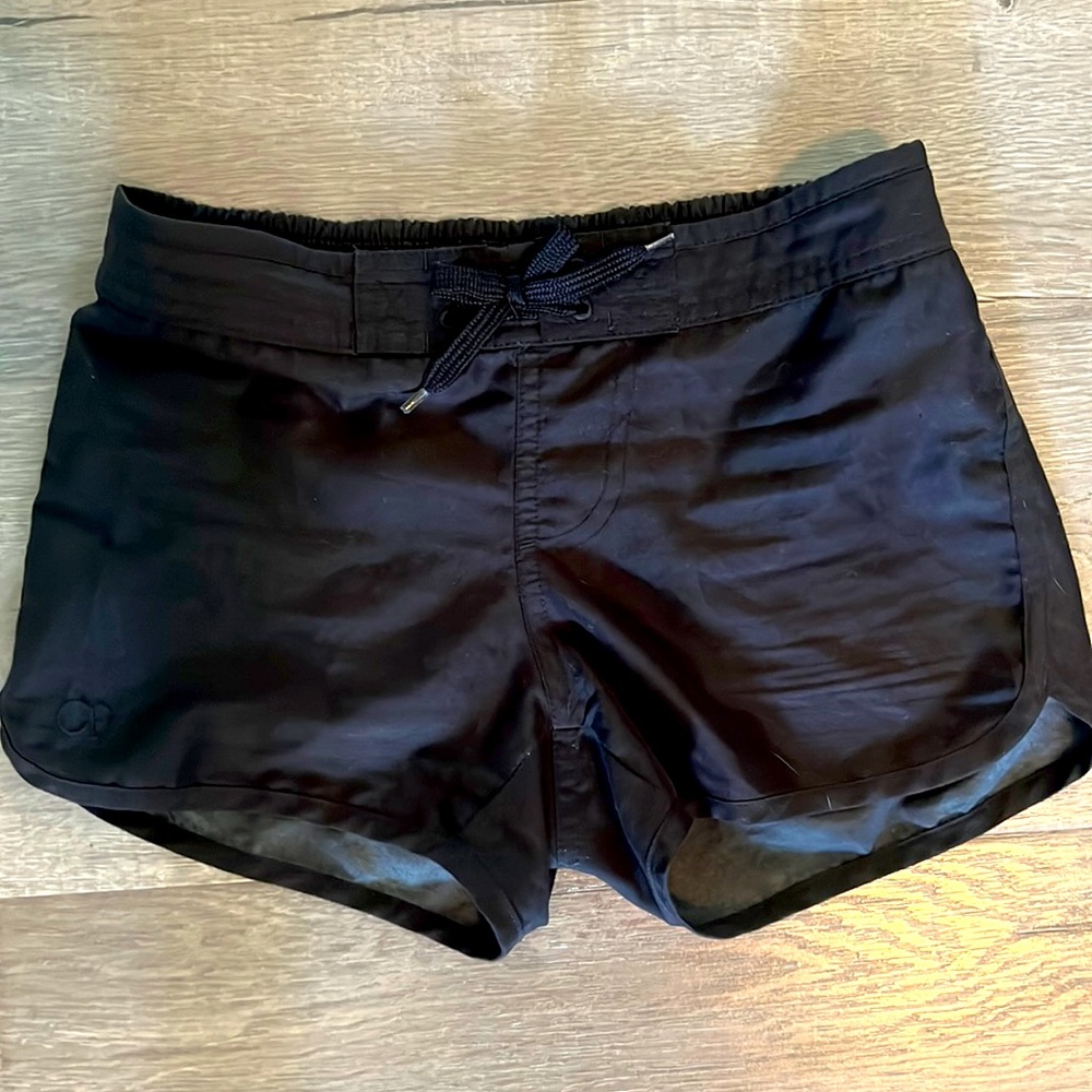 OP Boardshorts 🏄🏽‍♀️ Girls Swim-Shorts size 7/8 Board Shorts 🌊